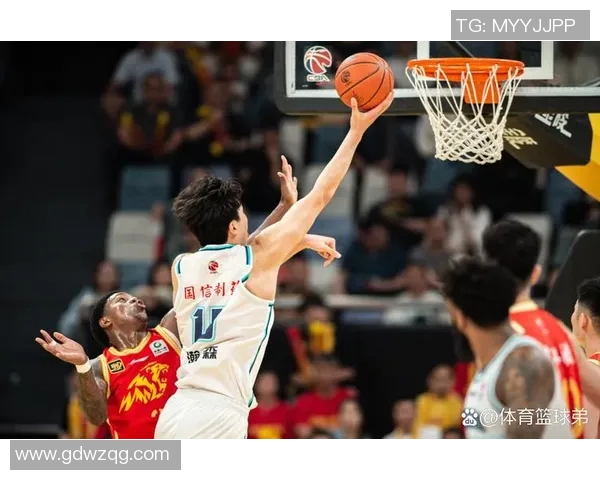 新秀与年轻球员崛起的时代如何影响篮球未来发展与球队建设